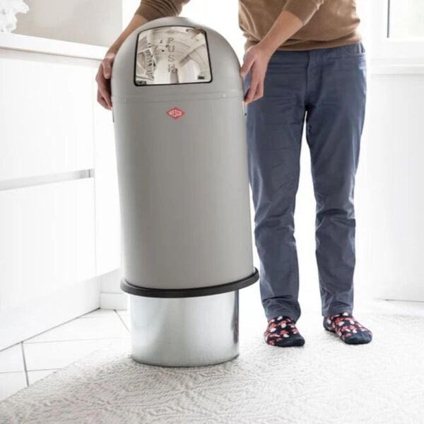 Wesco Pushboy Jr. Red Çöp Kovası - 22 L